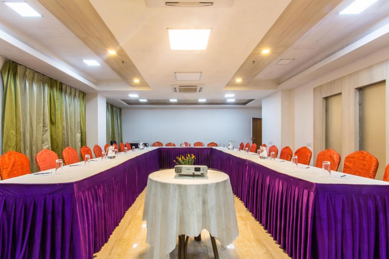 Hotel Siddhartha, Nepalgunj Екстер'єр фото